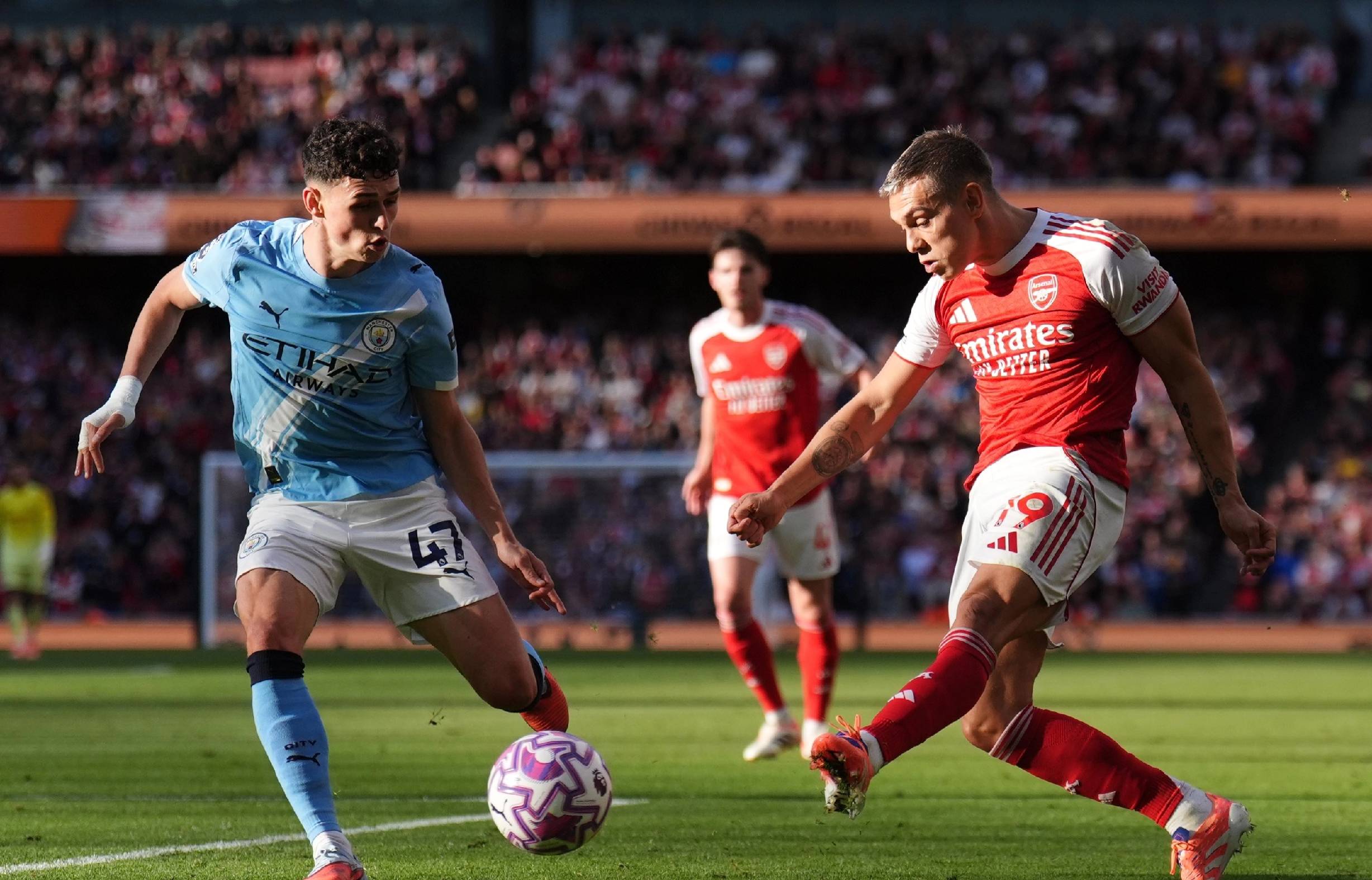 年轻人战胜里尔，自59年欧冠半决赛以来首次欧战击败法国球队（年轻人击败里尔，1959年欧冠半决赛以来首次在欧战战胜法国球队）