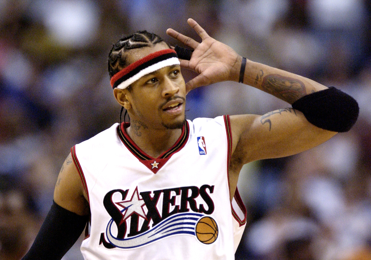 热议U22国足胜韩国：拜合拉木得看怎么用；韩国像大学生队（U22国足击败韩国引热议：拜合拉木用法成焦点，韩国踢得像大学生队）