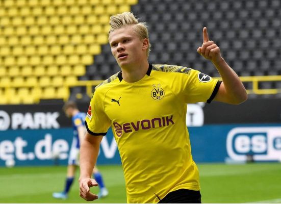 布伦森盛赞科勒克：汗水铸就里程碑，替补奇兵闪耀冠军夜（布伦森称赞科勒克：汗水成就里程碑，替补功臣耀眼封王之夜）