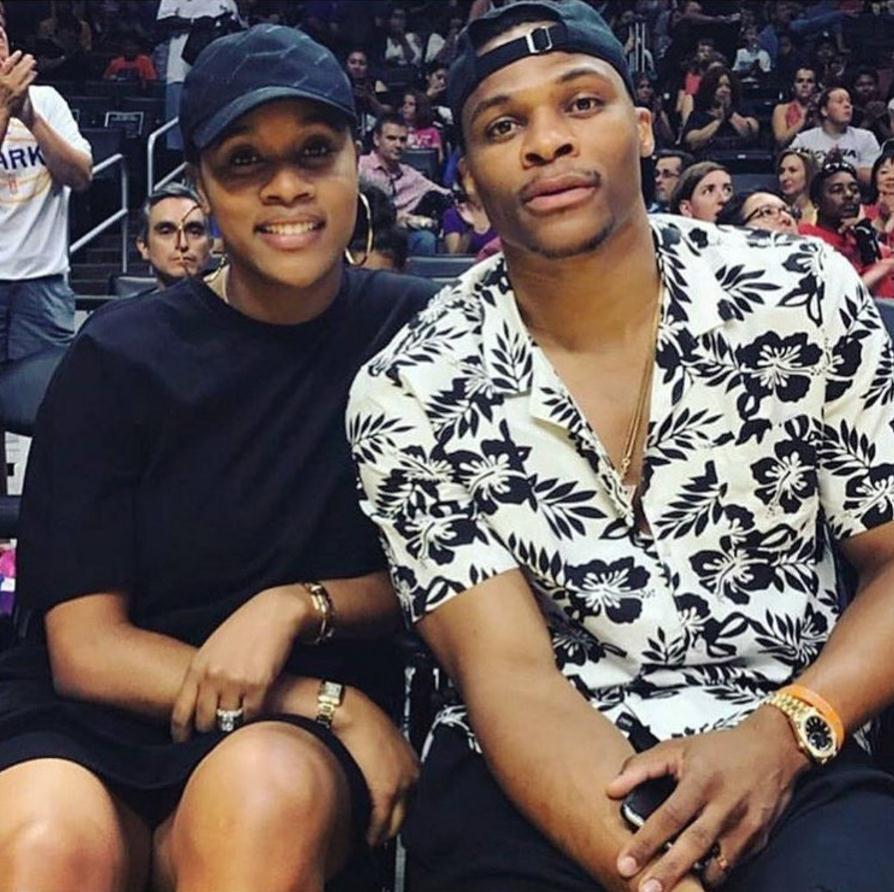 要放弃萨林杰了？广东内线护框成最大隐患，杜锋有望签下第五外援（广东内线护框成软肋，萨林杰恐遭放弃？杜锋或补强第五外援）