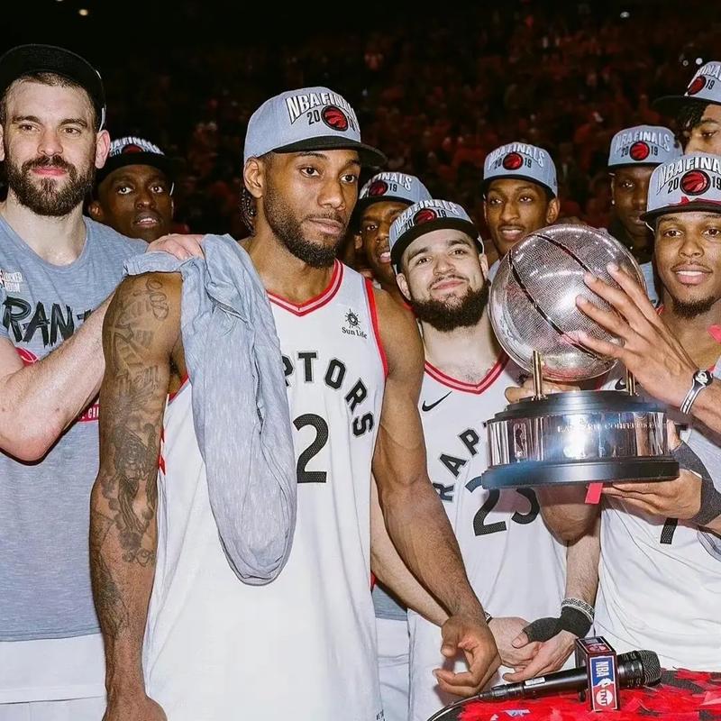 西甲：皇马客场2-2战平比利亚雷亚尔（西甲联赛：皇马客战比利亚雷亚尔2-2收场）