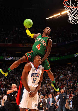 曼城备战欧冠半决赛，训练照曝光（曼城冲刺欧冠半决赛 训练画面曝光）