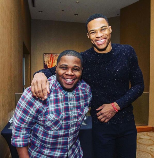 开拓者vs灰熊前瞻：杨瀚森能否登场引关注，莫兰特出战成疑（开拓者对阵灰熊前瞻：杨瀚森出场成看点，莫兰特出战存疑）