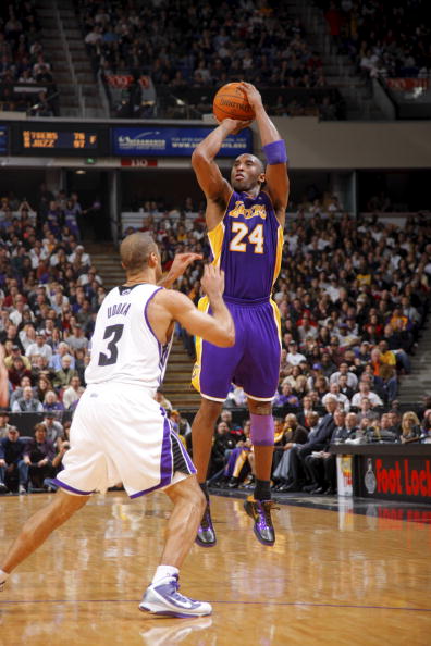 沃尔夫斯堡3-1柏林联合，马耶尔建功，阿穆拉破门（沃尔夫斯堡3-1力擒柏林联合，马耶尔、阿穆拉相继得分）