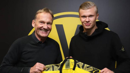 半场战报：莱切2-0都灵，班达建功，拉萨纳-库利巴利破门（半场速报：莱切2比0领先都灵，班达与拉萨纳-库利巴利相继破门）