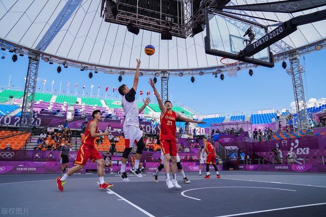 都体：尤文和那不勒斯为蒂亚戈-加布里埃尔和门多萨展开竞争（《都灵体育报》：尤文与那不勒斯争抢蒂亚戈-加布里埃尔和门多萨）